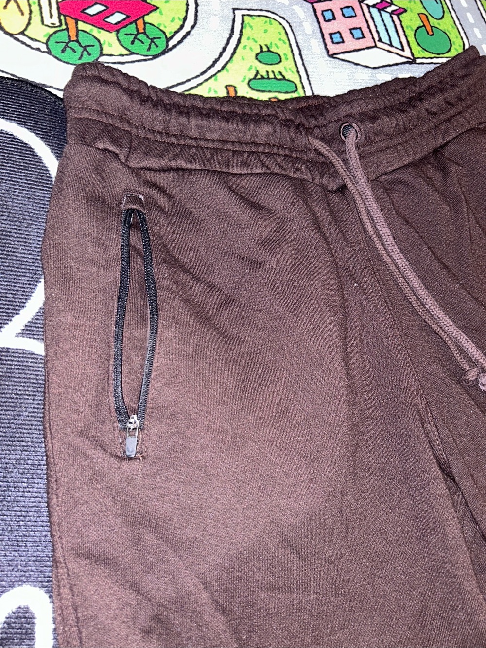ASRV Gothic Script Sweat Shorts - Picture 4 of 6